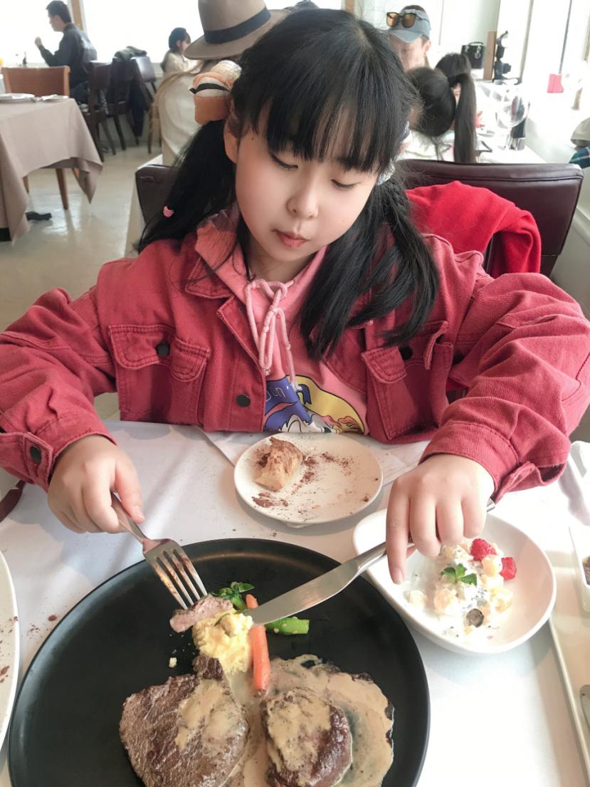 跟着JW城中[小小博学营]，赏名画尝美食，来一场沉浸式美育之旅