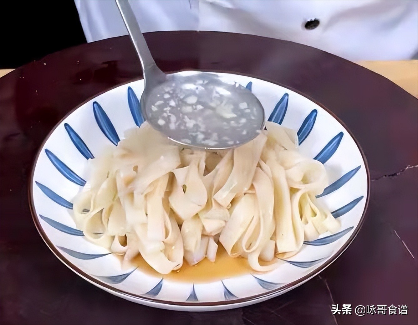 平底锅做凉皮不用洗面的凉皮做法,凉皮不洗面怎样做出劲道的凉皮