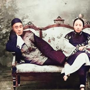 纳粹德国屠杀犹太女人,变态纳粹