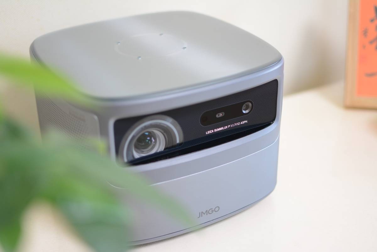 显示器的色彩还原有多重要?坚果J10S打开真实世界色彩大门