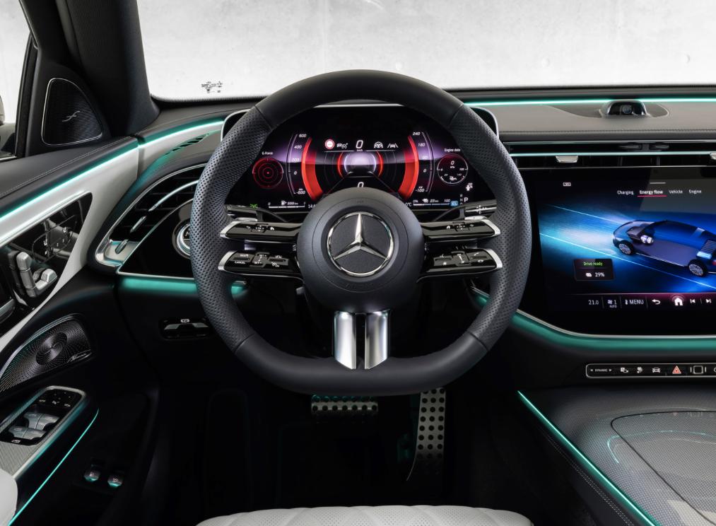 e级w214长轴版谍照,e级换代w214