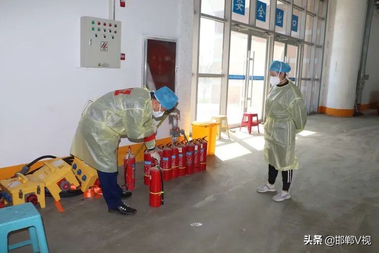 閭兏鎶楃柅鑻遍泟鐓х墖,閭兏鐤儏娴锋姤