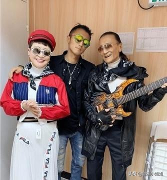 谢贤赌博欠债被抓,谢贤演赌神被扔下楼