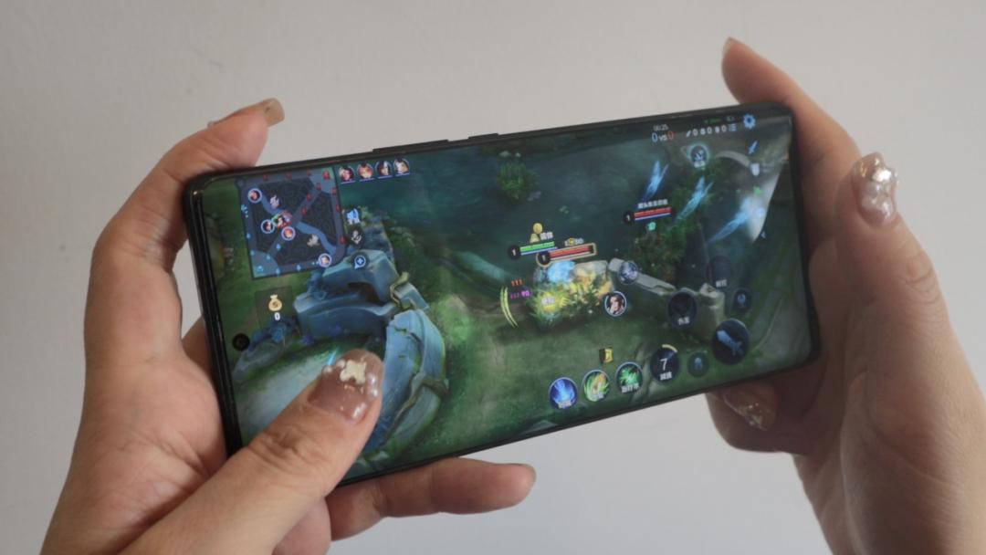 荣耀x40系列哪个值得入手,几百块的荣耀x40值得入手吗