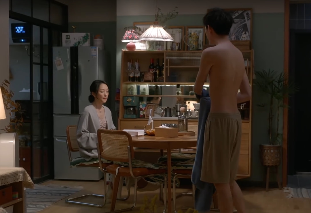 小敏家母子二人谈心第几集,小敏家母女隔着门斗嘴