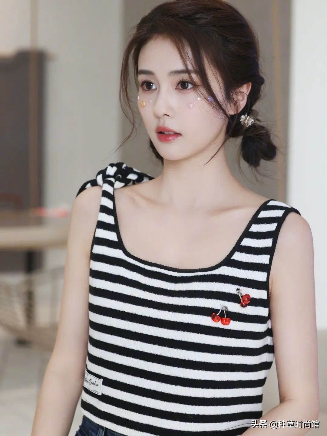 扁平脸淡颜变美思路,苦相女生长相怎么微调