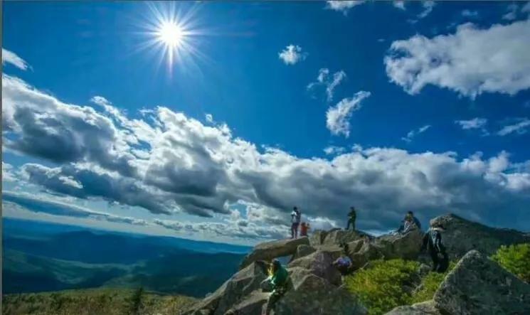 妈妈顶子山---母亲山