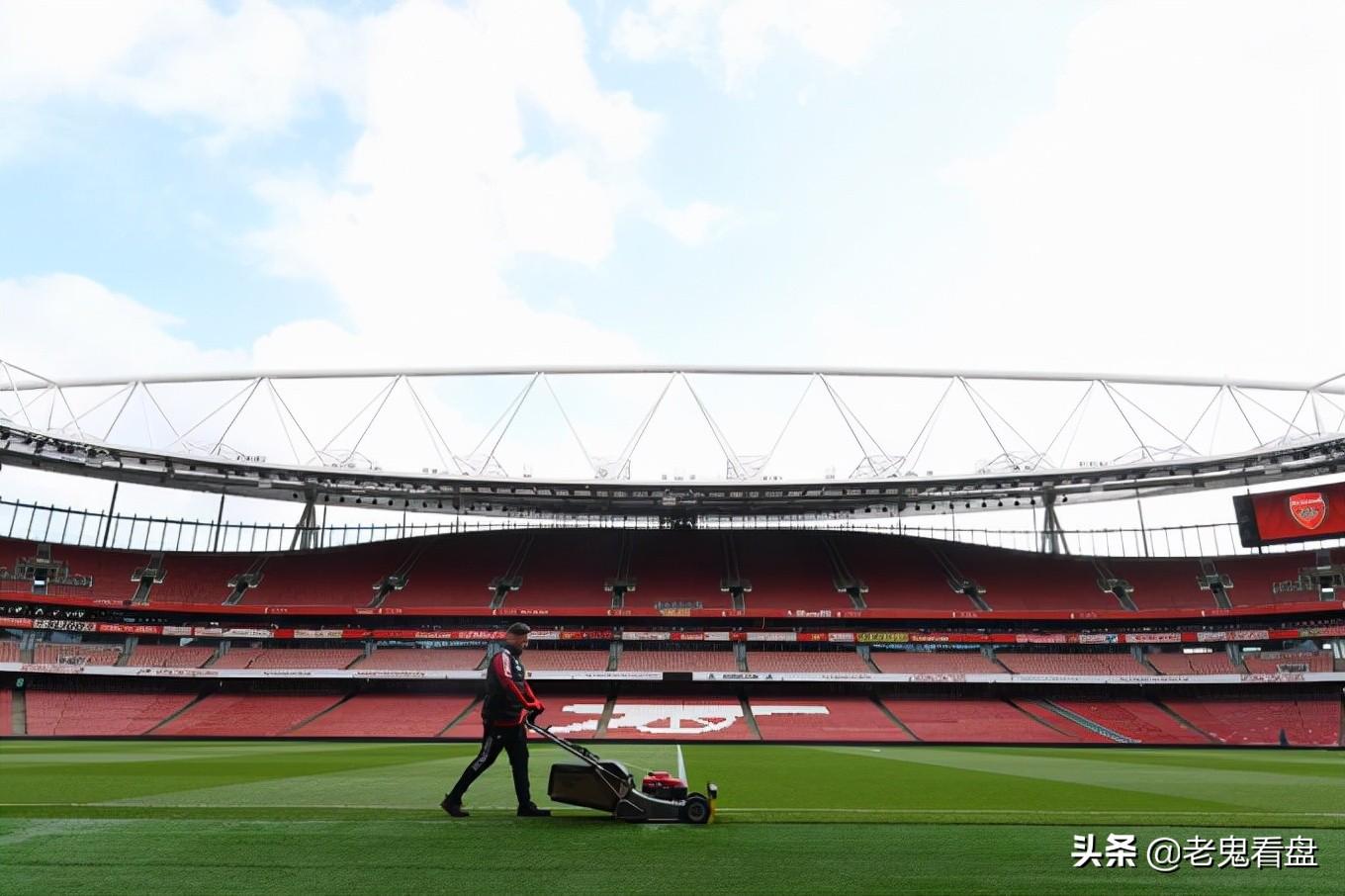 中国男足风口浪尖舆论的那些事,争与不争的修行