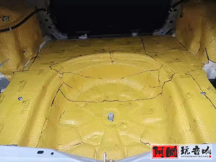 西安亚洲龙隔音改装案例,安静汽车隔音