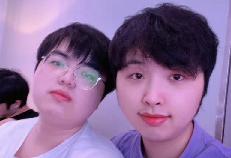 Alaln发文再怼网友，扬言冲击小明国榜，却因表情包暴露真实想法