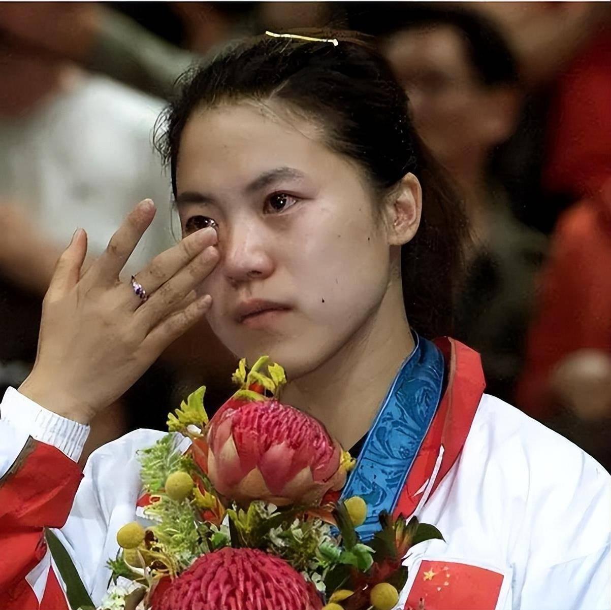 王楠患癌后丈夫的做法令网友泪目,王楠患癌十六年郭斌不离不弃