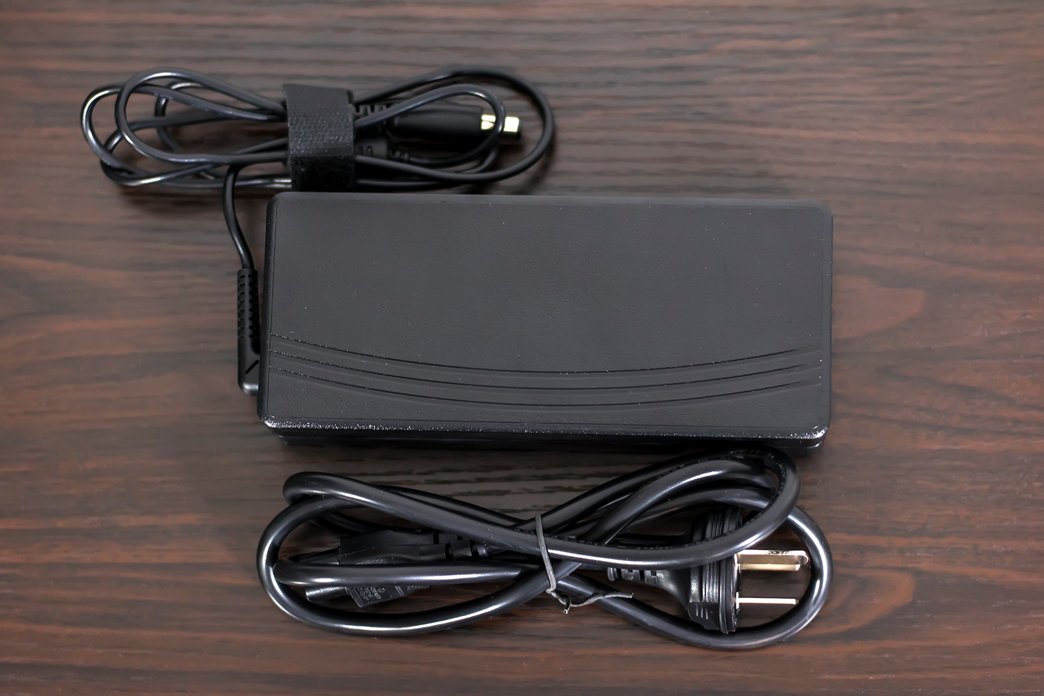 aoc显示器ag274qs吃鸡测试,agonag274uxp显示器测评