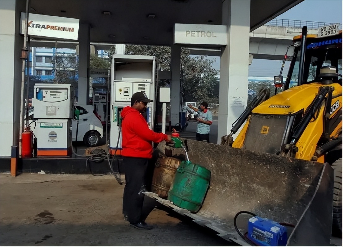 印度大量进口俄石油,印度放弃使用卢比购买俄罗斯石油