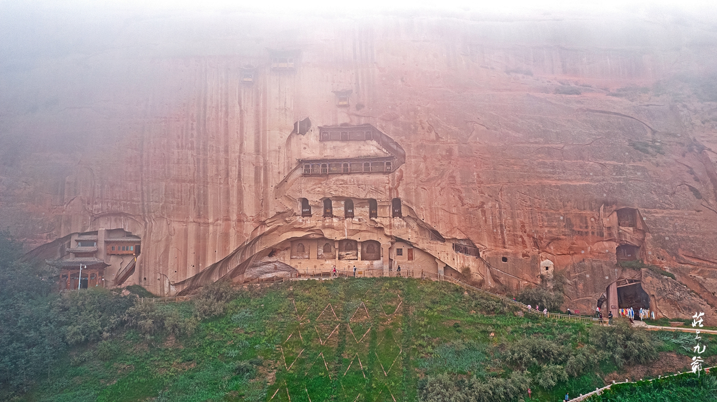 三十三天石窟,攀爬三十三天石窟的全程