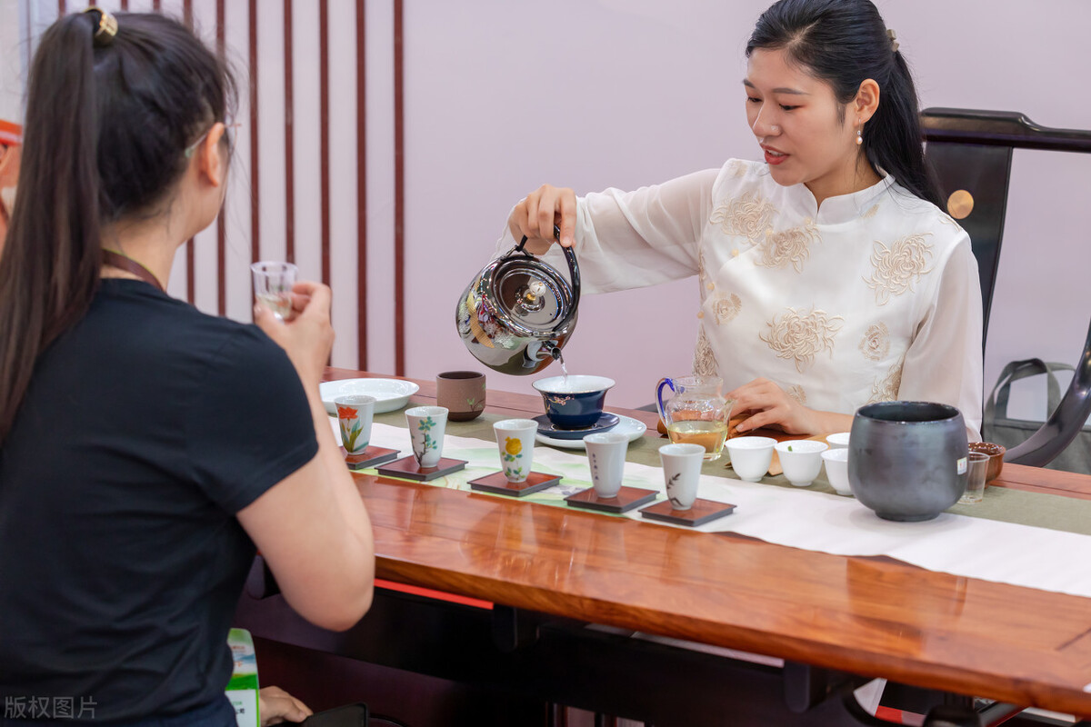 涓轰粈涔堣嚜宸辨场鑼舵病鏈夊湪鑼堕濂藉枬,鑼堕娉¤尪鐨勬纭柟娉曞拰姝ラ瑙嗛