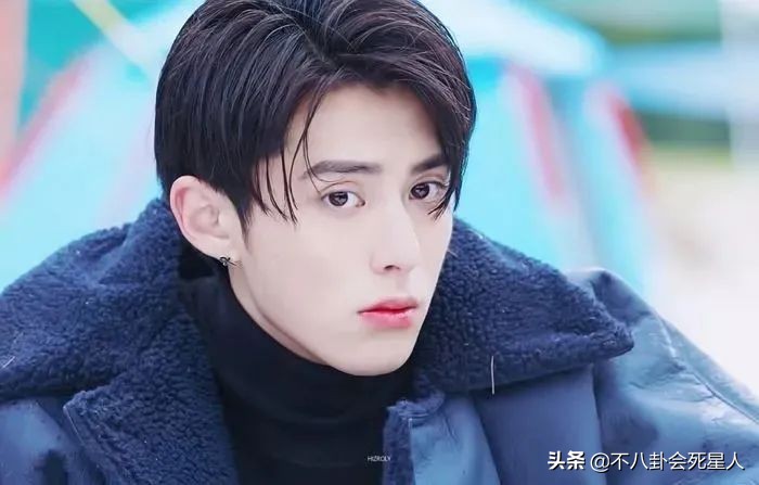 十大最丑男明星尖嘴猴腮,凸嘴严重的男星