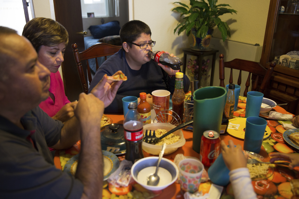 被可乐控制的墨西哥小镇：可乐比水还便宜，居民饱受糖尿病之苦