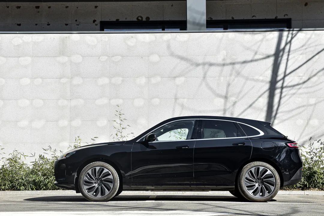 问界m5和汉兰达驾乘感受,问界m5m7油耗