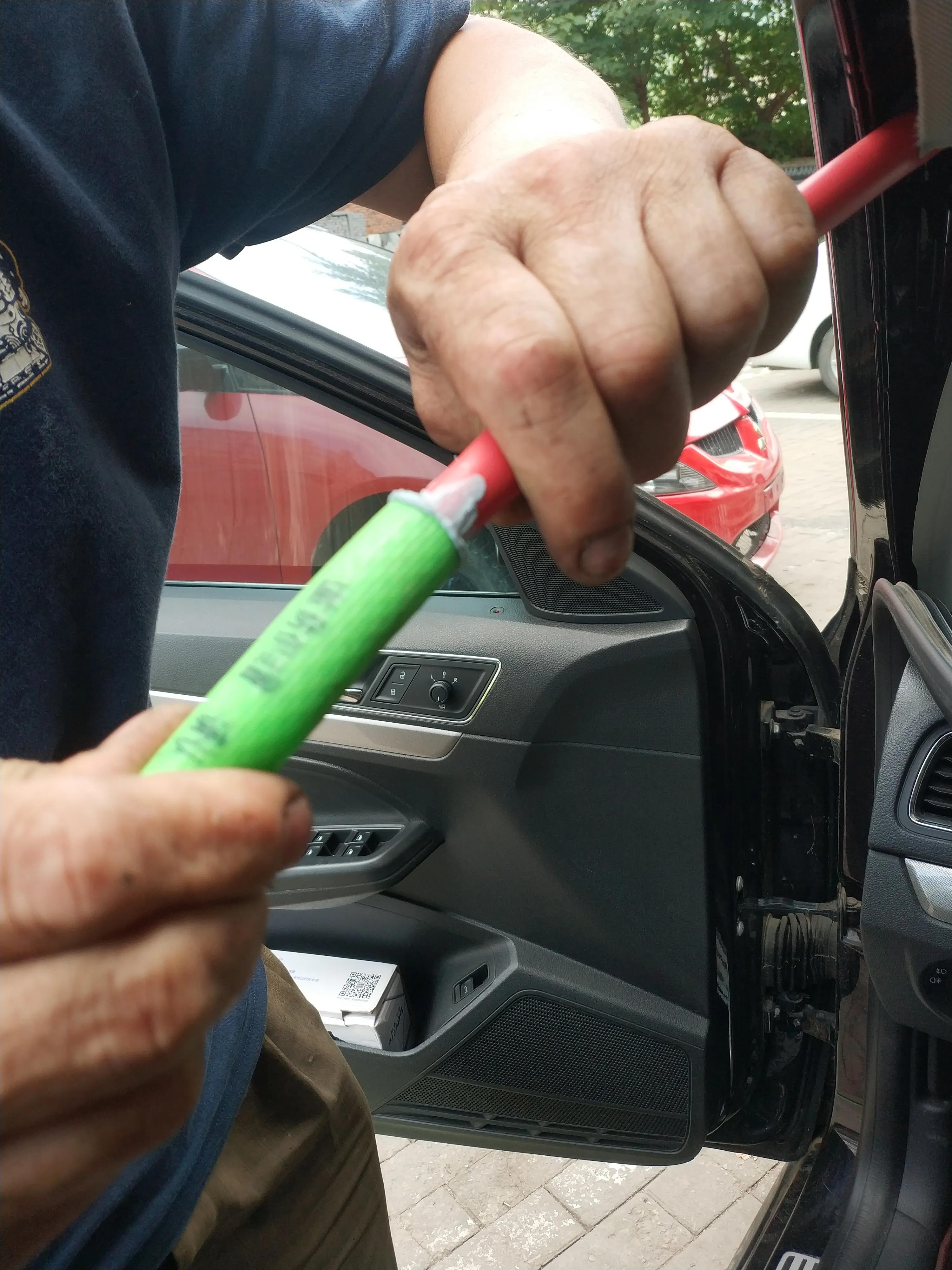 大众天窗漏水问题是设计缺陷，按照黄石文明汽修的做法十年不坏