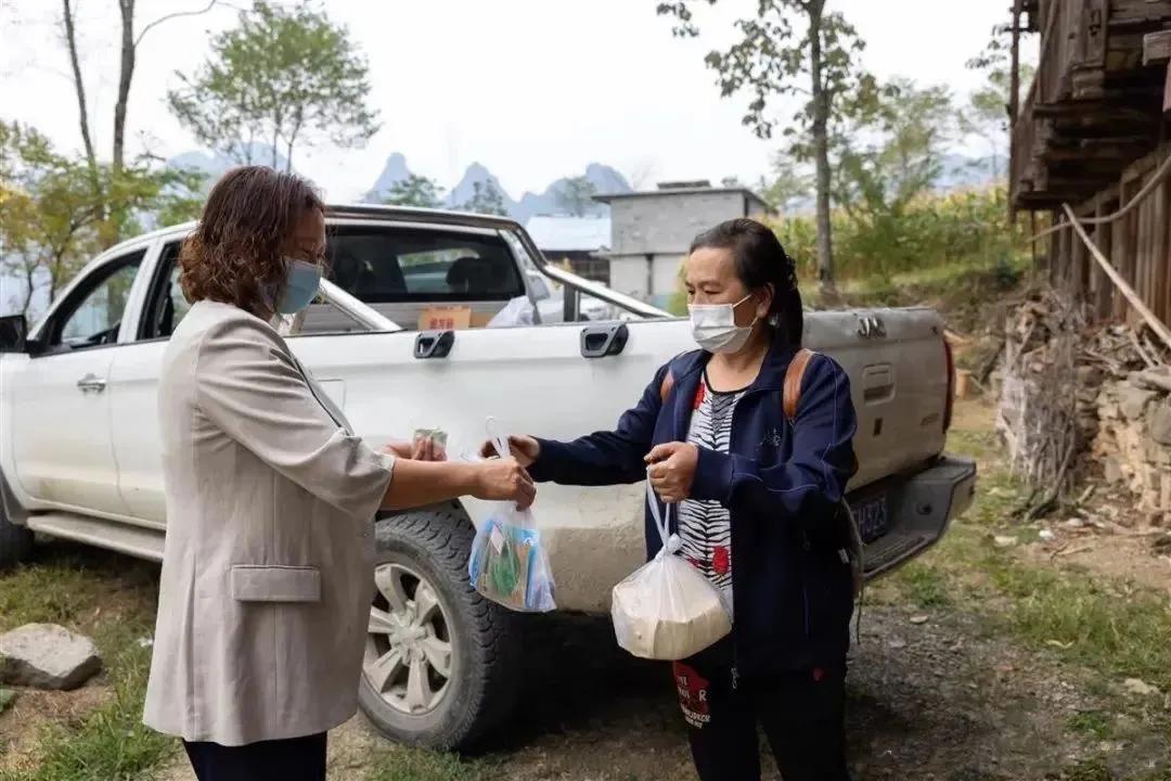 大山“疫”线皮卡妹：感恩回报乡梓，巾帼不让须眉