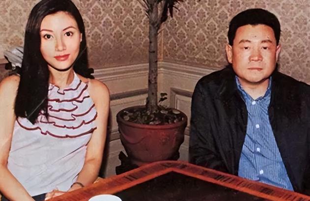 何超琼许晋亨门当户对,陈百强与何超琼门当户对