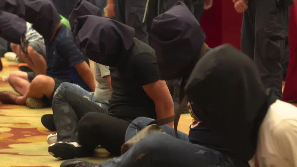 网上认识的女生见面让买东西,网上认识女孩主动让我找她见面