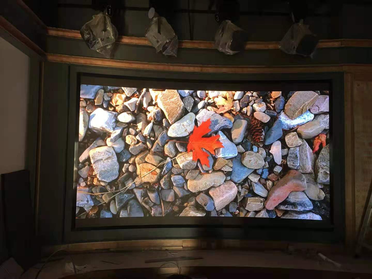 监控led大屏幕每平米价格,监控中心室内led显示屏价格