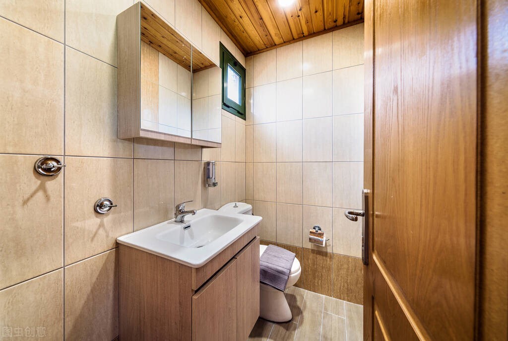 卫生间臭死人,卫生间臭味消除技巧