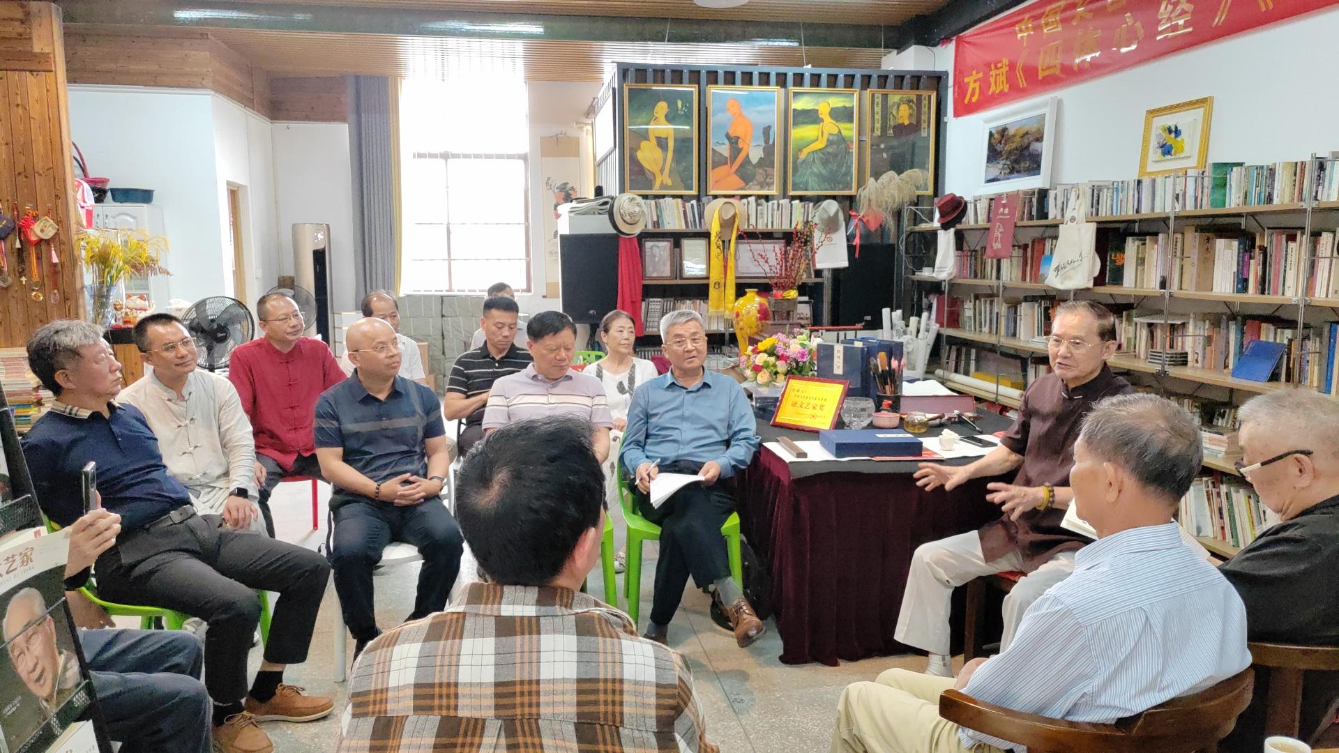 碑作底色写“四体”书为媒介聚莞城