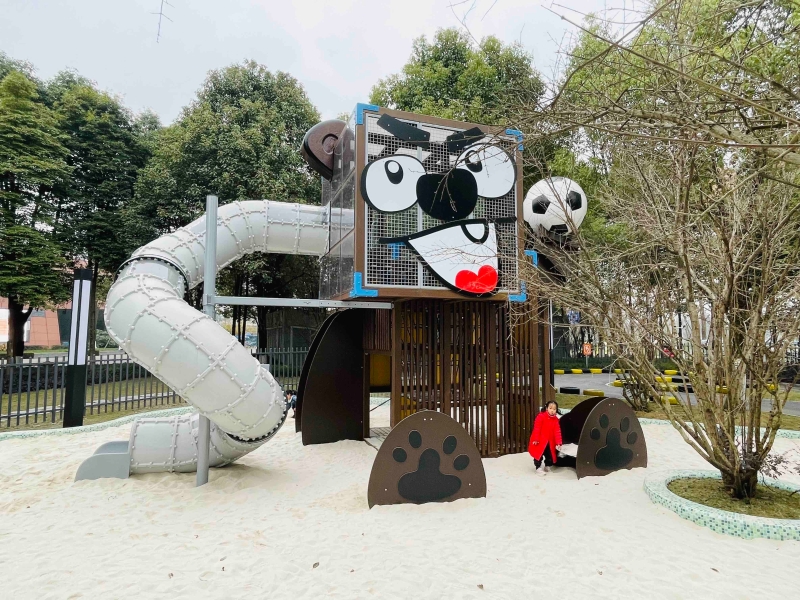 克鲁伊夫体育公园,克鲁伊夫体育场开放