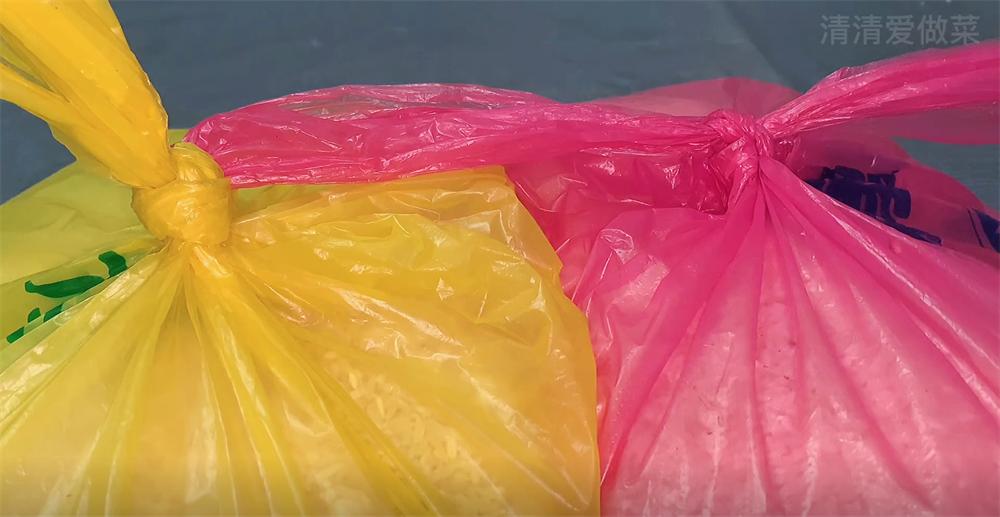 塑料袋不打死结的妙招,塑料袋打结后解不开咋办