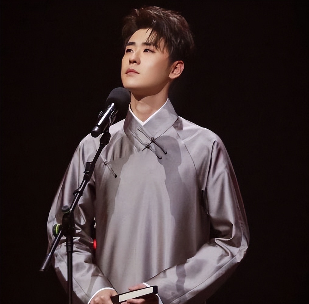 德云社张云雷岳云鹏秦霄贤孟鹤堂,岳云鹏秦霄贤同台说相声