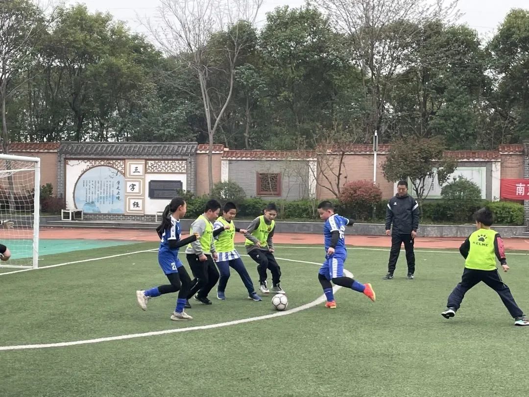 少年如风,实小校长杯春季足球联赛
