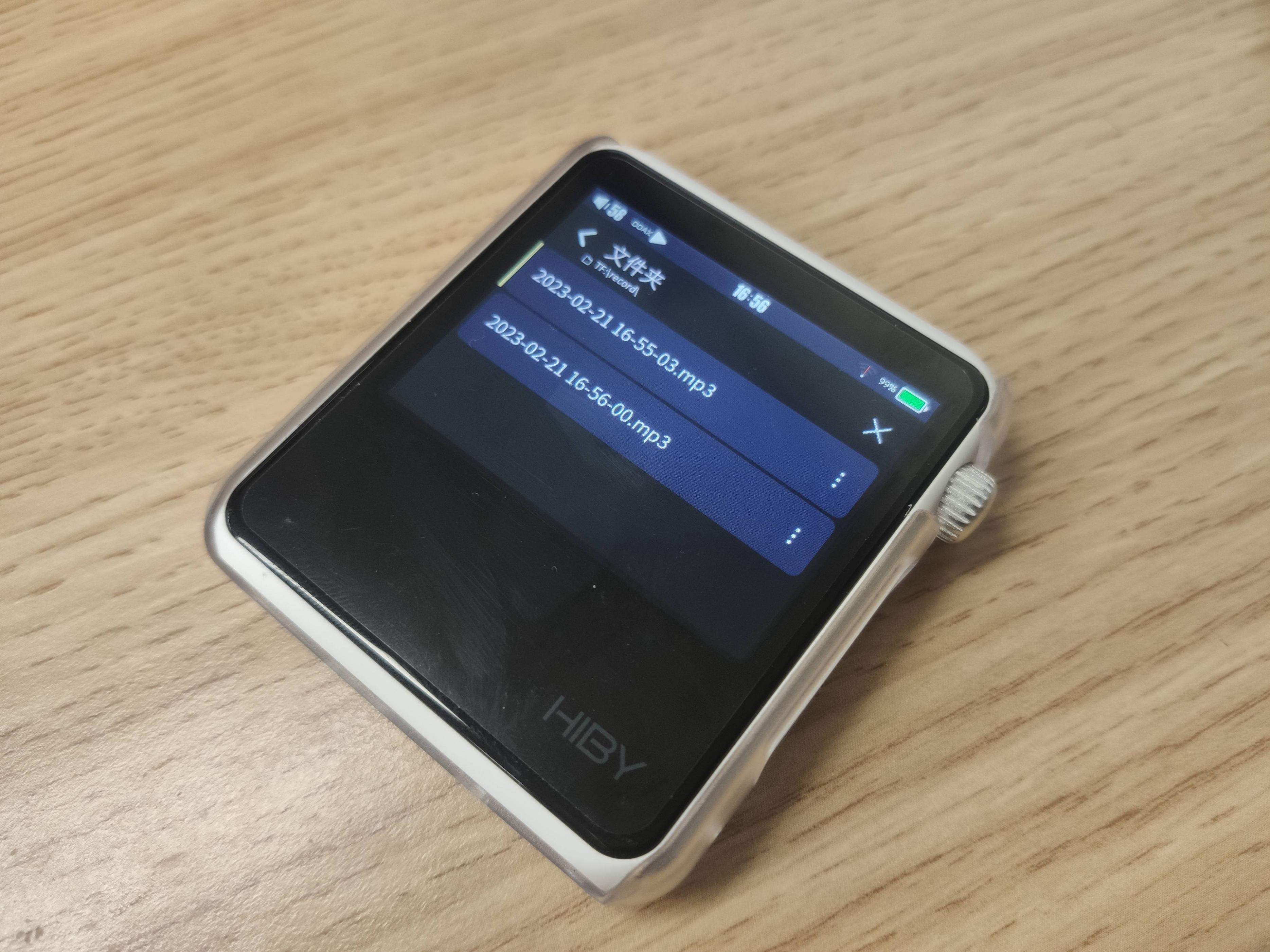 不管工作娱乐还是运动，这款*放播**器都能HOLD住