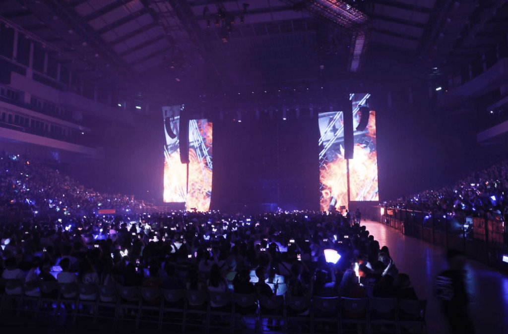 罗志祥演唱会哭到失控的样子,罗志祥唱放个大招给你看