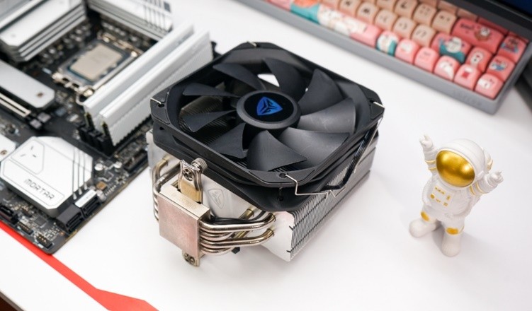 性能炸裂的笔记本,性能炸裂的电脑主机