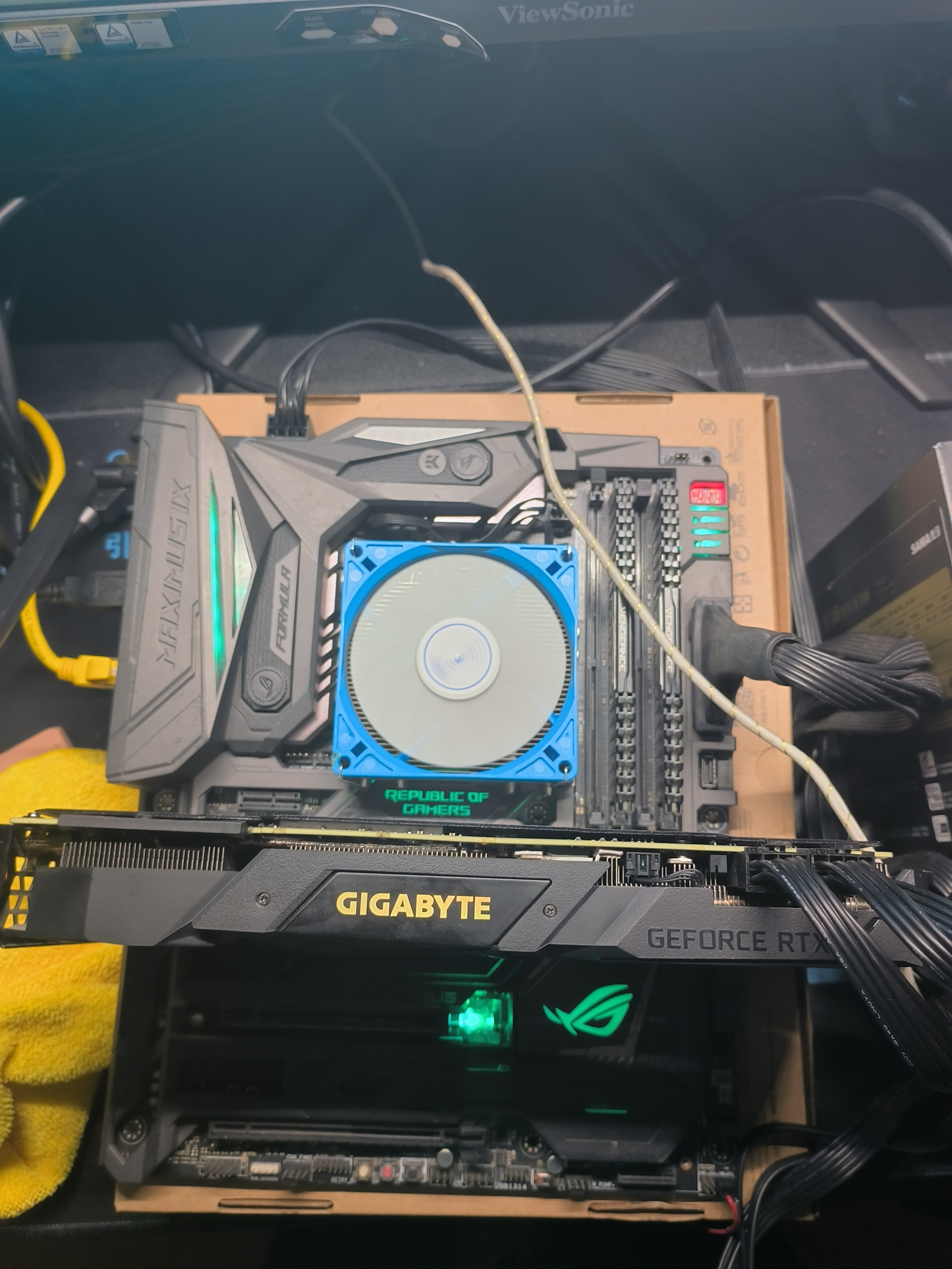 技嘉2080显卡哪一款最好,20系卡皇rgb效果