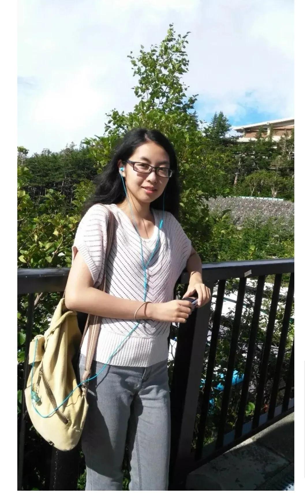 女儿在成长中的点滴 (女儿成长的回忆)