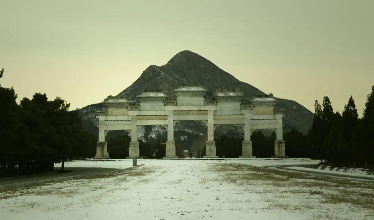 一老人潜伏清东陵多年,河北一老汉潜伏东陵10多年