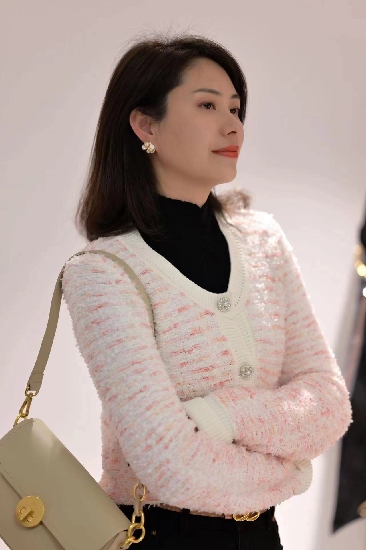 100个职业场合时尚穿搭（13）：参加资格证考试，我要穿什么?