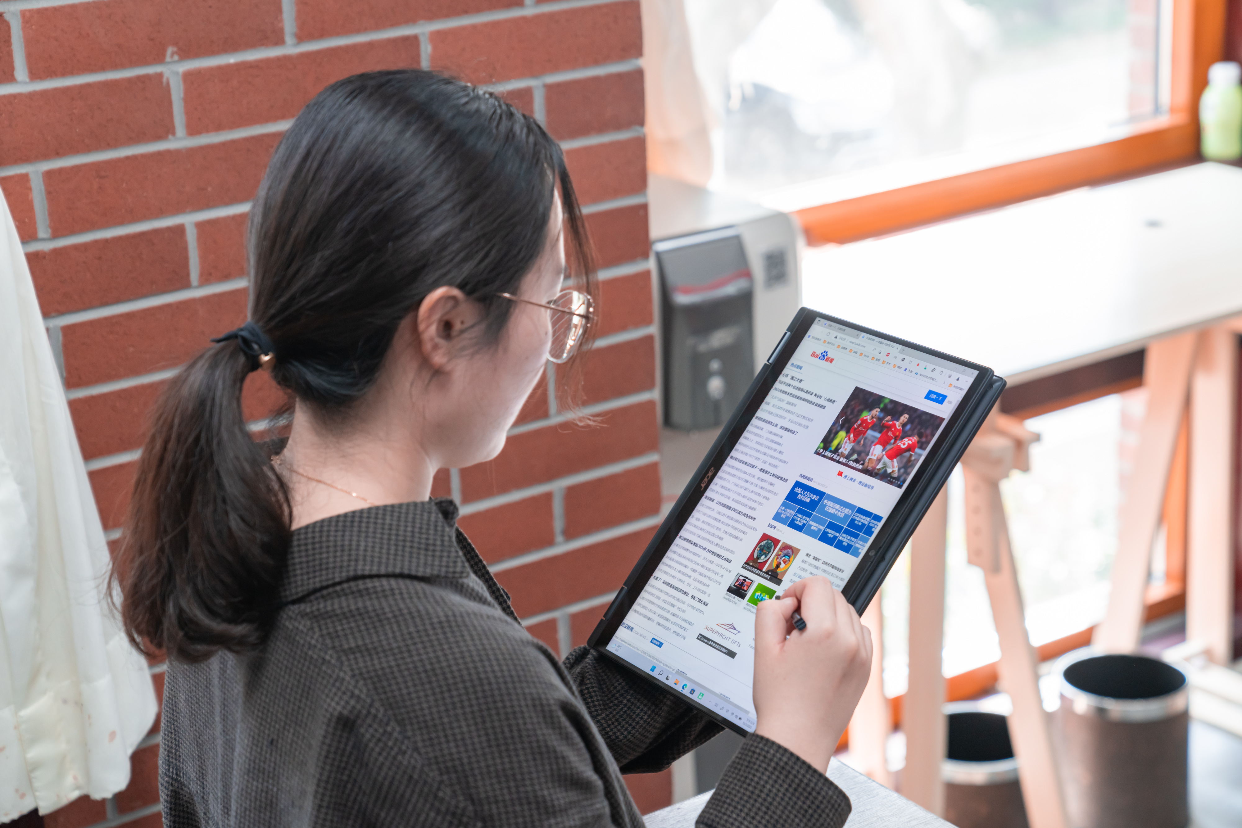 TravelMate航海家SpinP6：商务天赋点满，比老板更懂你的办公痛点