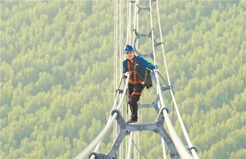 女人40岁以后做什么体面的工作,年轻人选择什么工作最赚钱且稳定