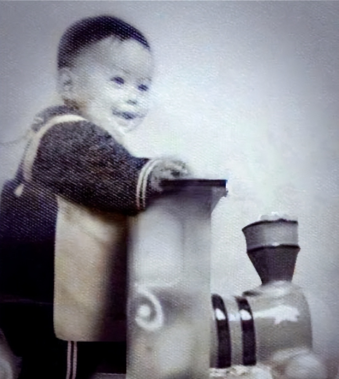 王凯首谈身体患病的父亲,王凯父亲肺癌