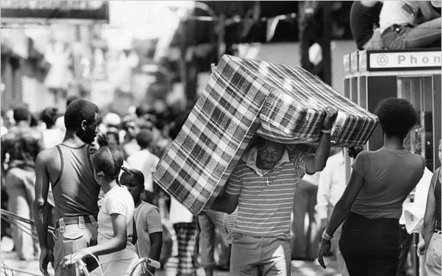 世界三大公认足球球王,球王贝利巴西足球传奇