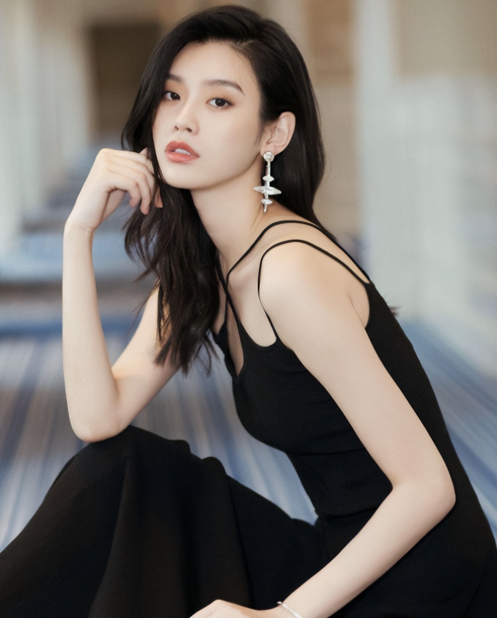 何猷君豪门之争,任正非的女儿姚安娜和何猷君