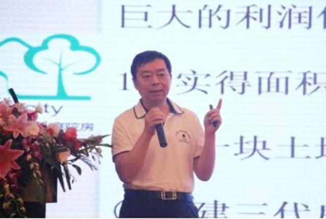 90后小伙带领全村人发家致富,男子创业成功回乡带500多人增收