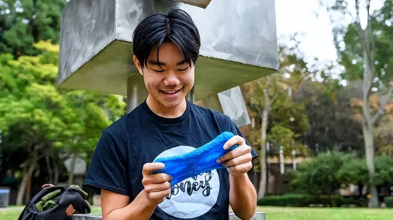 三年爆赚120万！17岁高中生“拿捏”创业，震惊跨境圈！