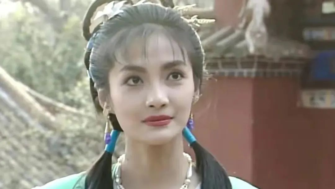 《白眉大侠》27年，10位演员境况差别巨大，男4号已成一线明星