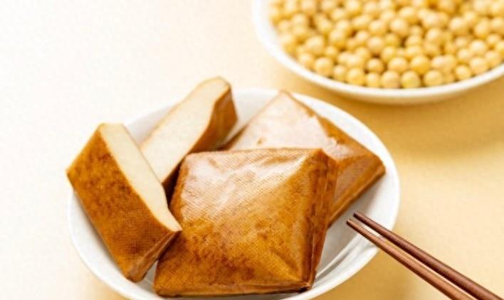 女性雌激素缺少身体出现什么症状,哪些现象说明雌激素低