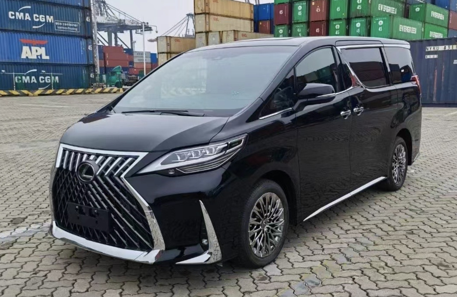 雷克萨斯lm350首发已经几年了,雷克萨斯LM350图片